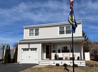 50 Douglas St, Stratford, CT 06614