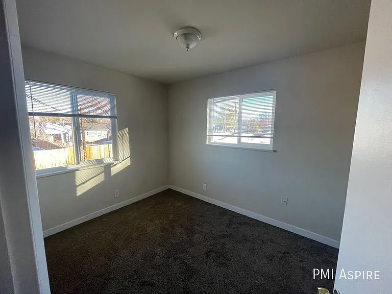 2376 N Emporia St — Photo 6