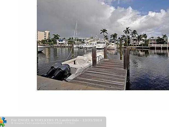 3rd image of 216 Hendricks Isle #216