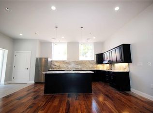 130 Taunton Ave #6, East Providence, RI 02914