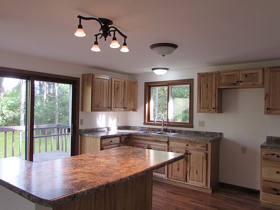 4th image of N2551 Woodland Cir