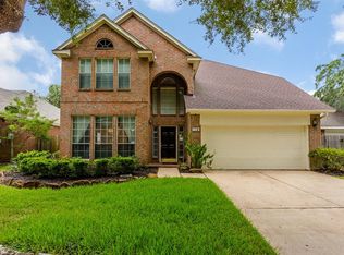114 Skycrest Dr, Sugar Land, TX 77479