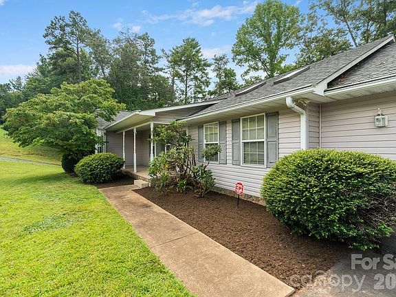 2nd image of 27 Red Maple Dr