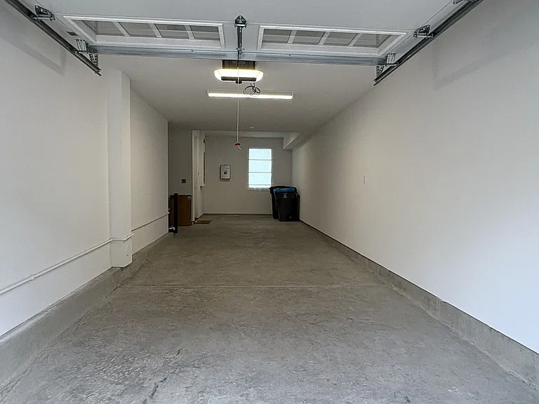1381 W Middlefield Rd — Photo 37
