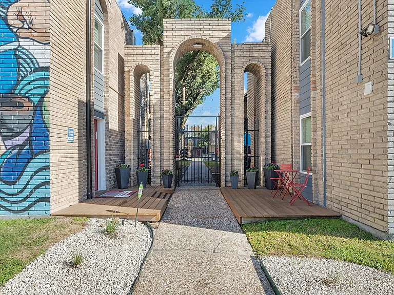 The Citadel at Med Center Houston Apartments — Photo 16