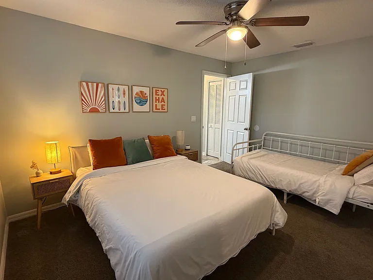 127 Burroughs Dr — Photo 19