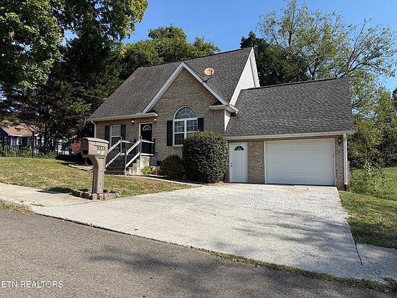 3rd image of 5424 Rosebay Rd