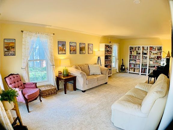 5th image of 15909 Moncure Dr