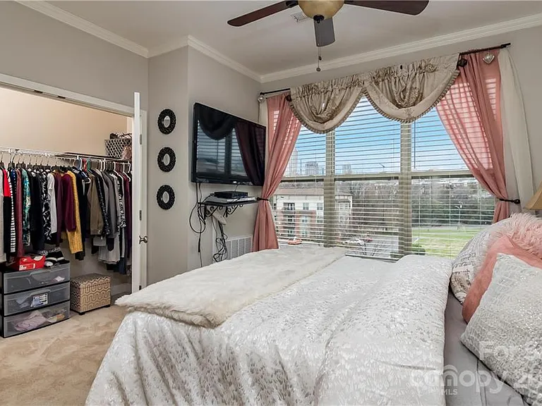 744 Seigle Point Dr — Photo 11