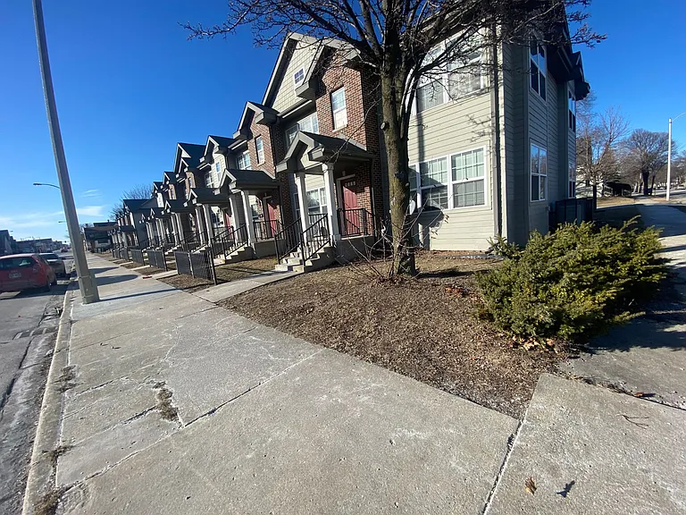 1702 W Center St — Photo 5