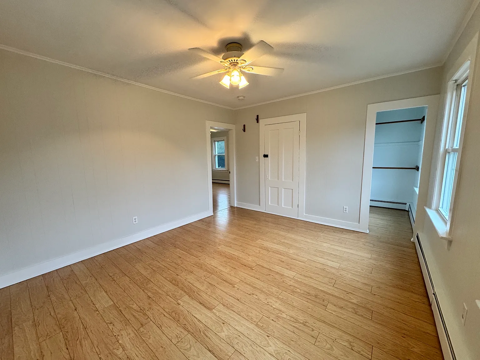 2 bed, 1066 sqft, $2,300 — Photo 4