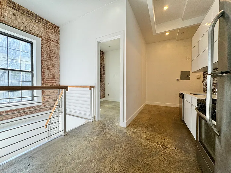 753 Lexington Ave #1D — Photo 12