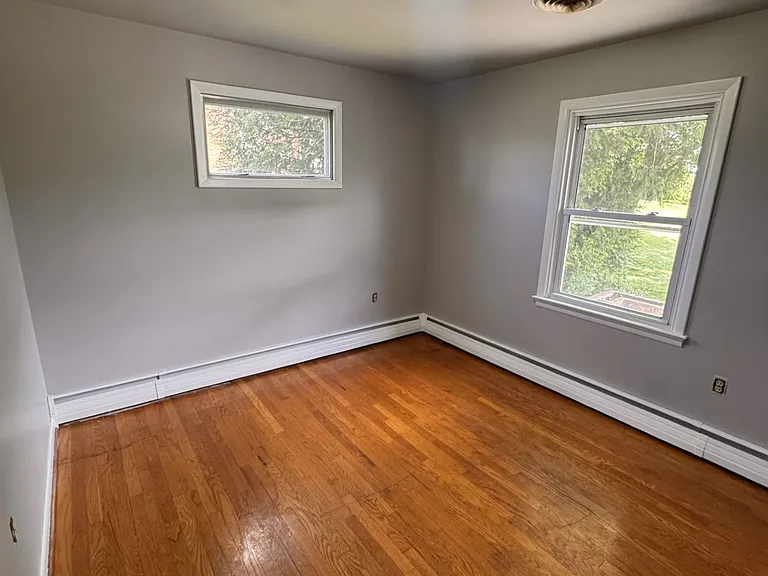 10033 Jonestown Rd — Photo 23