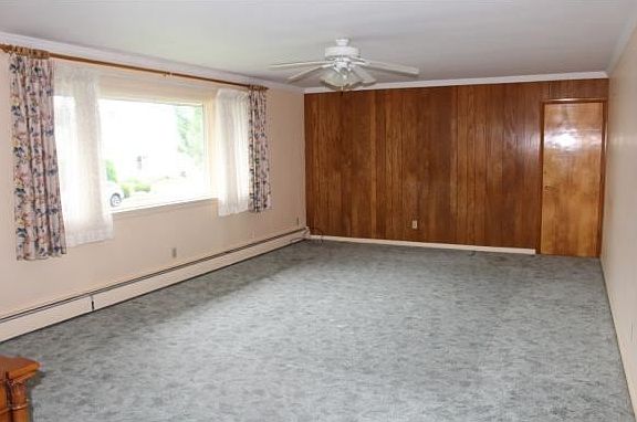3rd image of 44 Stearns Ave