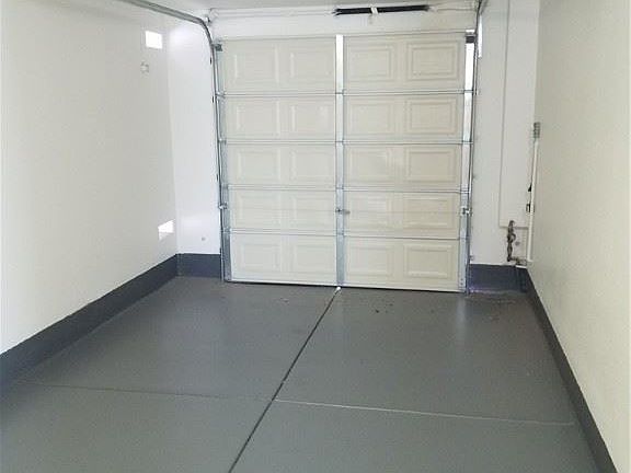 4th image of 6125 Daisy Lee Ave