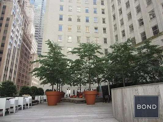 Rented by Bond New York | media 11