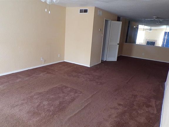 4th image of 9700 Leawood Blvd APT 320