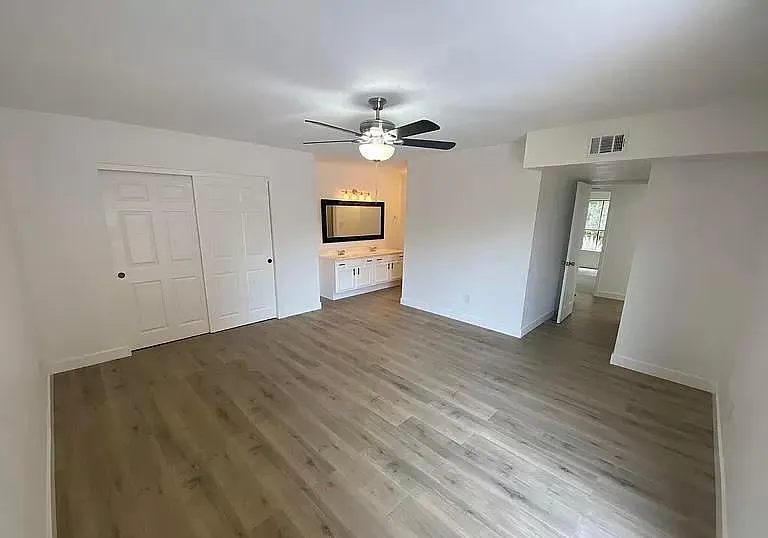 4950 N Miller Rd #136 — Photo 7