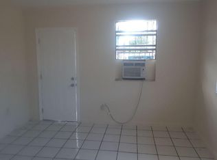 645 NW 1st St APT 2, Florida City, FL 33034