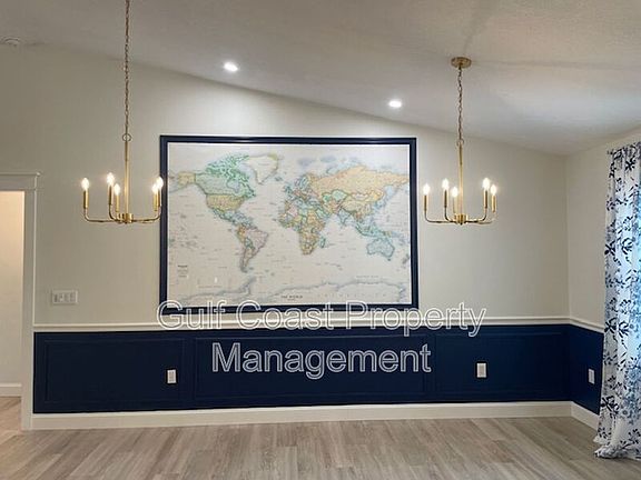 3rd image of 125 Woodingham Dr