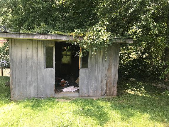 5th image of 3014 E Riverview Dr