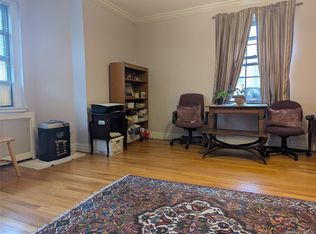 198 Garth Road #3C, Scarsdale, NY 10583