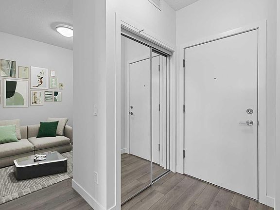 4th image of 28 Auburn Bay Grn SE #205