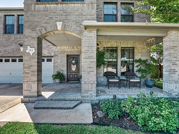 5th image of 213 Silver Lace Ln
