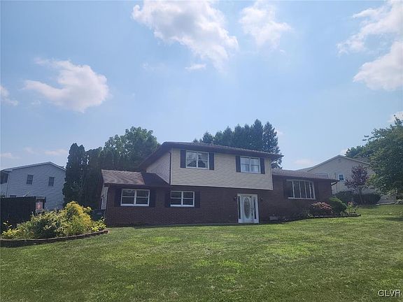 3rd image of 3466 Lafayette Dr