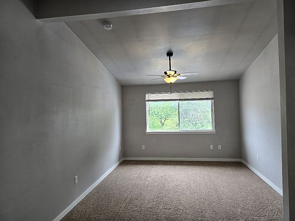 4th image of 301 College St #4