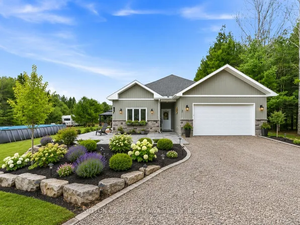 12 Eastern Ave, Greater Madawaska, ON K0J 2R0