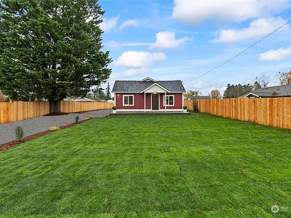 4th image of 10123 24th Avenue E