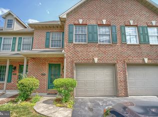 4067 Regiment Blvd, Enola, PA 17025