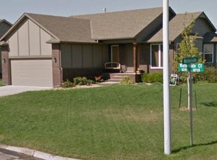 10735 W Waterside Ct, Maize, KS 67101