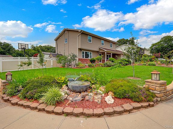 2nd image of 2 Fairhaven Drive