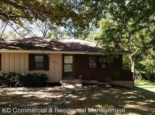 1918 N Whitney Rd, Independence, MO 64058