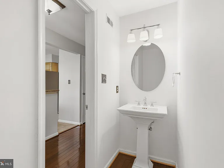 3946 Rosebay Ct — Photo 7