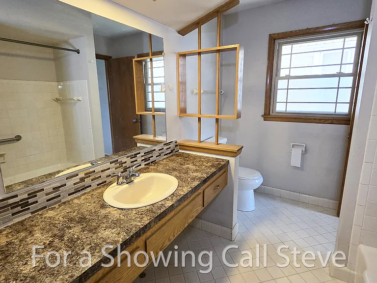 1515 S 59th St — Photo 10