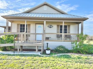 153 Boenig Rd, Woodsboro, TX 78393