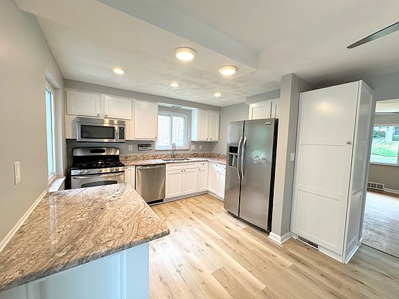 5th image of 2652 Santa Barbara Dr