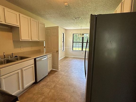 5th image of 109 Larkin Ct