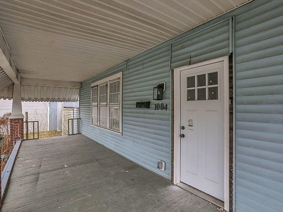 2nd image of 1004 W Fair Ave