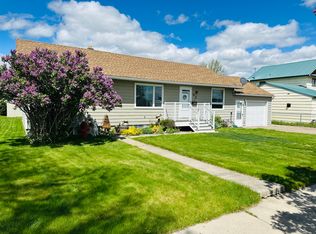 47 3rd Ave S, STANFORD, MT 59479