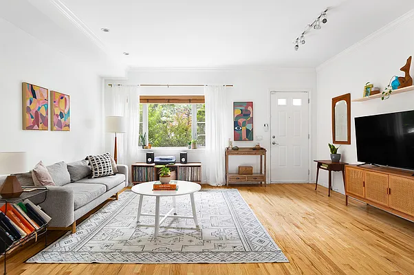 Sold by Compass | media 1