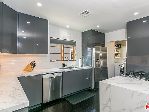 5th image of 5422 Janisann Ave