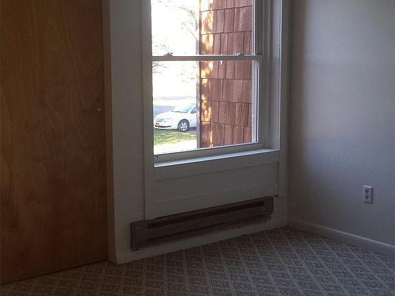 4th image of 21242 Oxford St APT 15