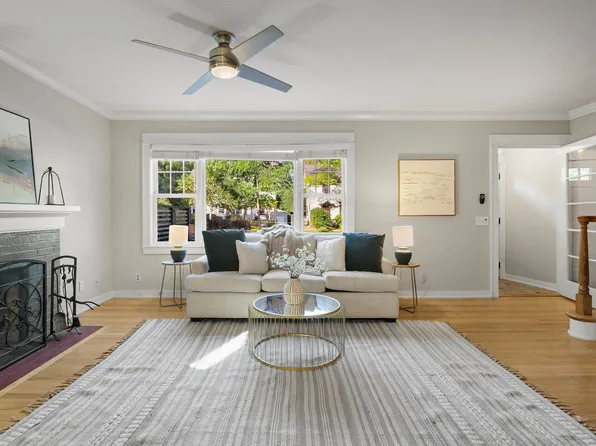 13 Virginia Ter, Madison, WI 53726