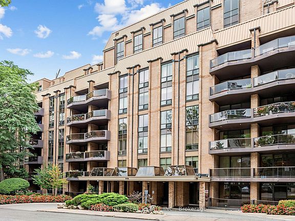 2nd image of 350 Lonsdale Rd #502