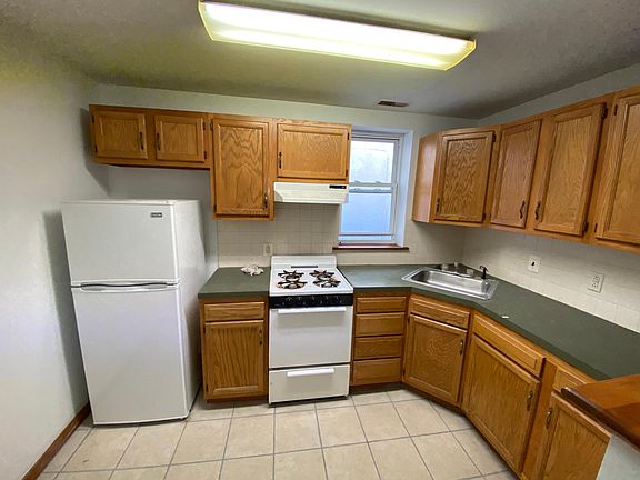 2nd image of 4028 Market St #2R