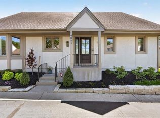 4621 W 89th St, Prairie Village, KS 66207